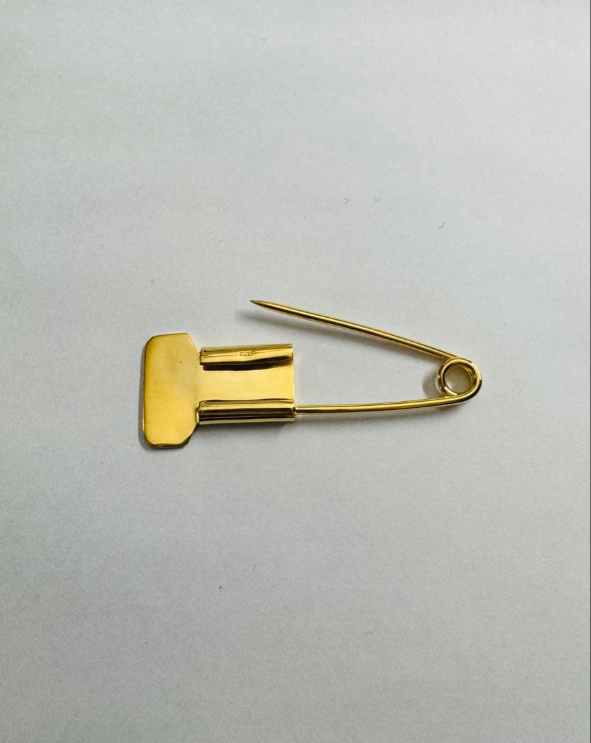 undercoverアンダーカバーsilver pin UC1A4X06GOLD