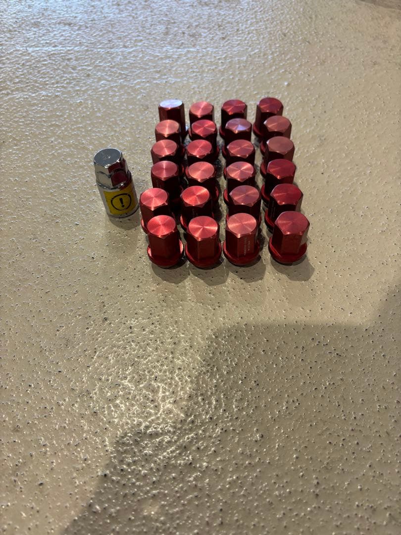 80000000 レヴァンナ18㌅ 7.0J +38 6H139.7