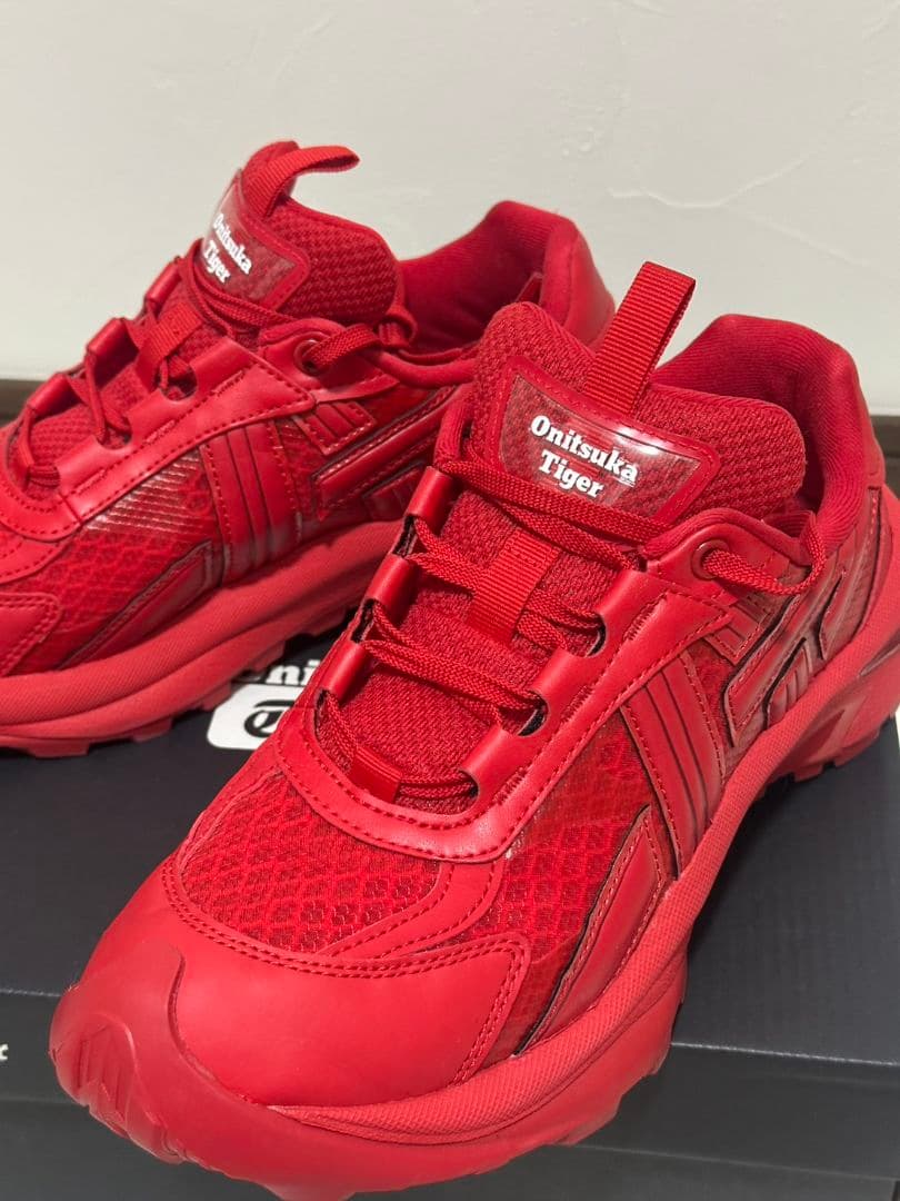 タイムセール♪23:59まで！美品☆オニツカタイガー　TIGTRAIL RS