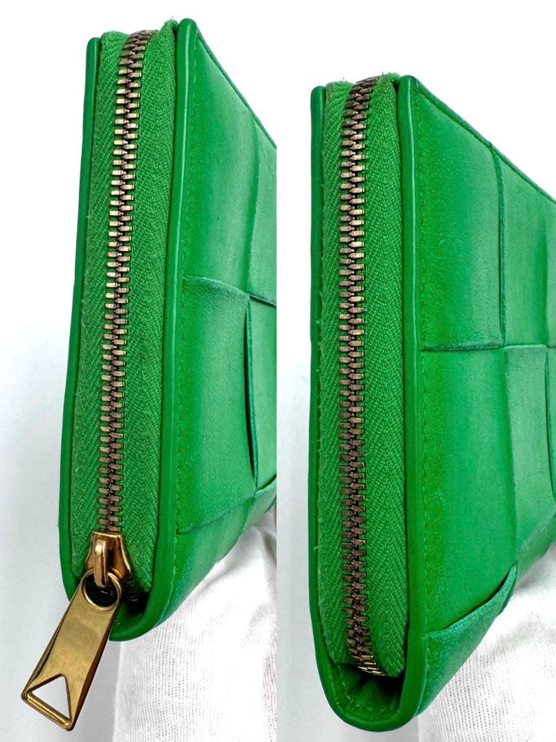 ボッテガヴェネタ マキシイントレチャート カセット 長財布 ジップアラウンド