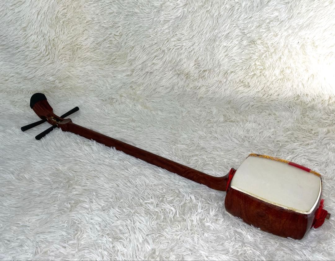 三味線 中棹（太さ 約2.8cm） 破れなし