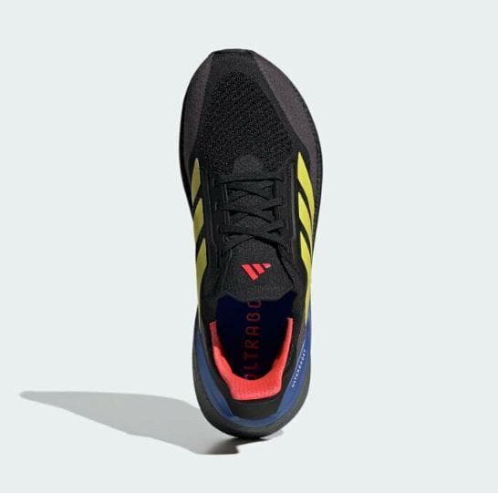 新品 定2.5万 adidas アディダス ウルトラブースト ランニングシューズ