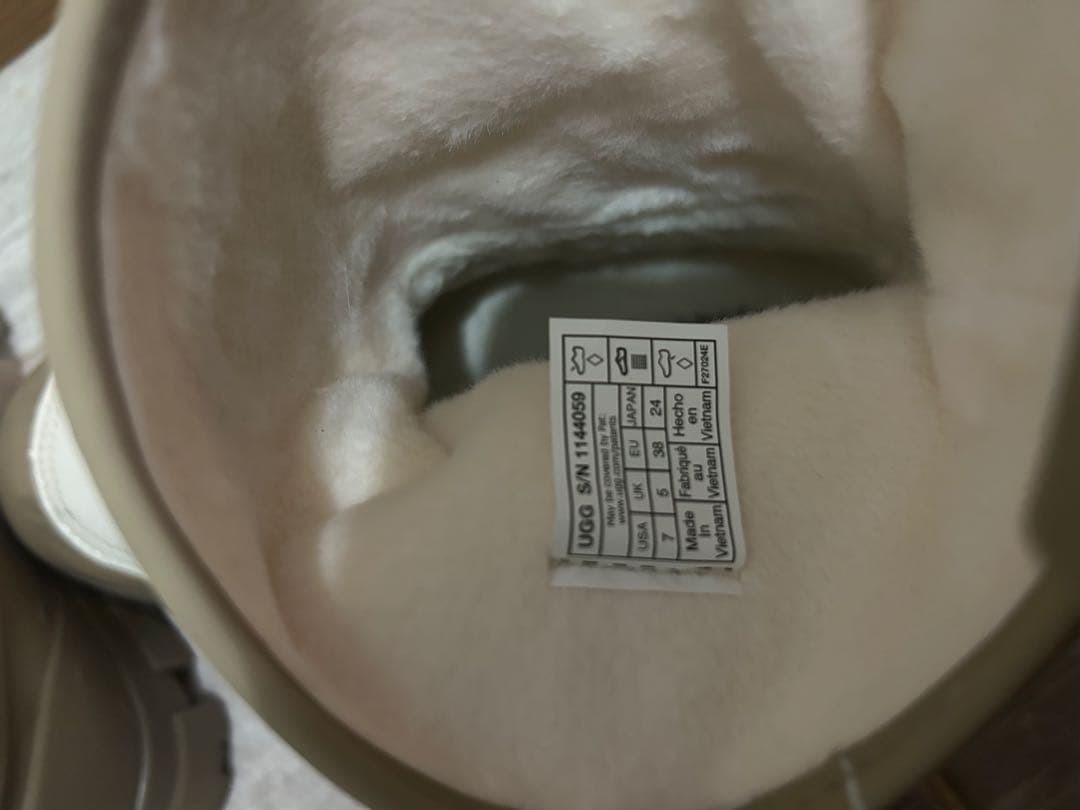 UGG 長靴・レインブーツ ホワイト・ベージュ