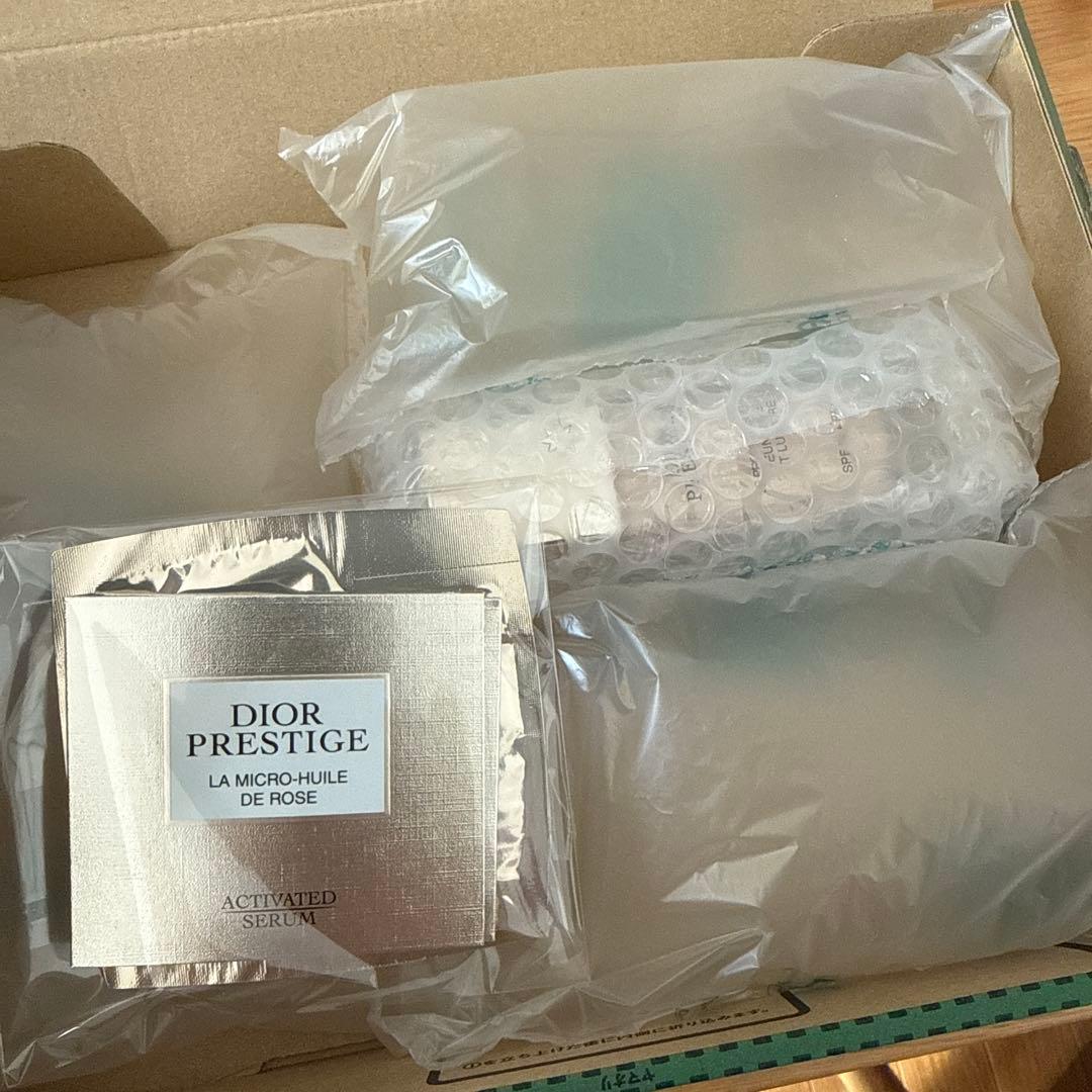 ディオールプレステージ ホワイト ルプロテクター UV ルミエールBB00