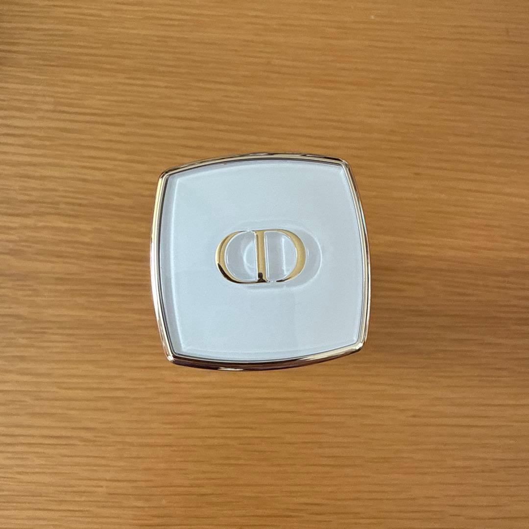 ディオールプレステージ ホワイト ルプロテクター UV ルミエールBB00