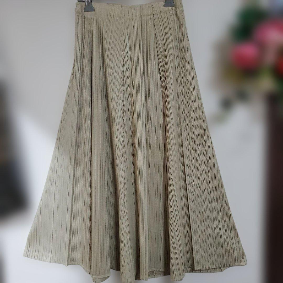 プリーツプリーズ　スカート ベージュ