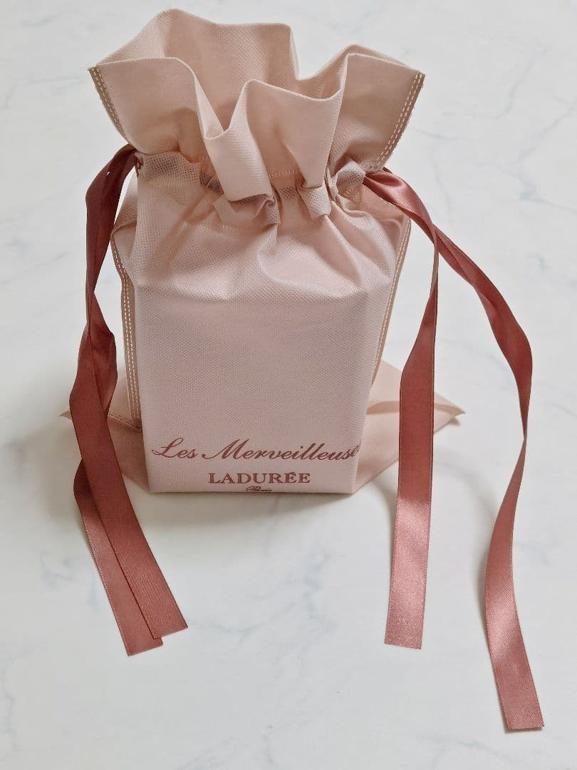 ラデュレ リミテッド エディション サクラ　ポット