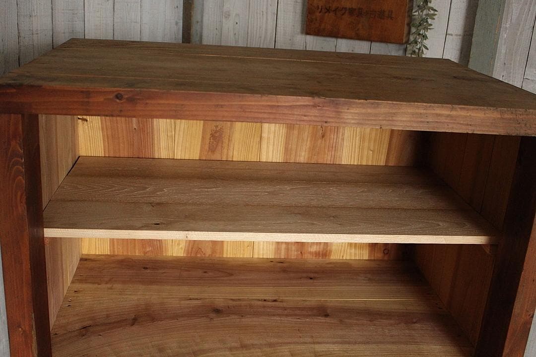 古く味のある木枠ガラス戸棚 食器棚 水屋 キャビネット 古家具