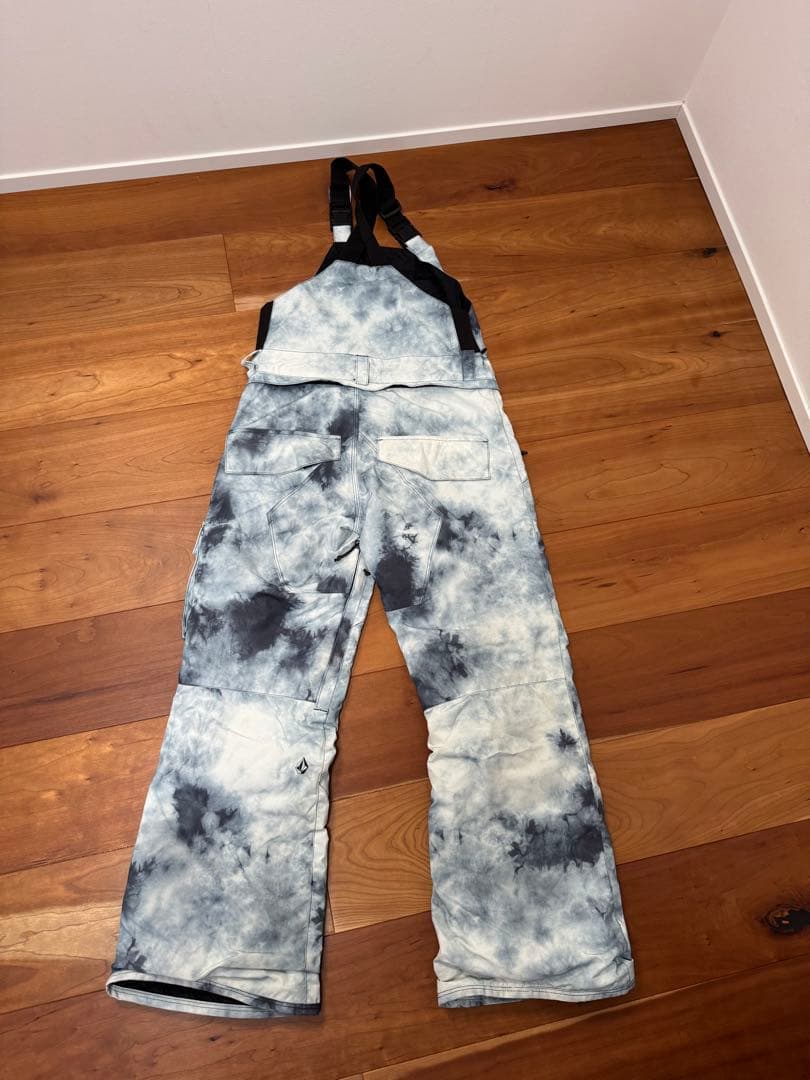 volcom スノーボードウエア　キッズ　上下セット　サイズM