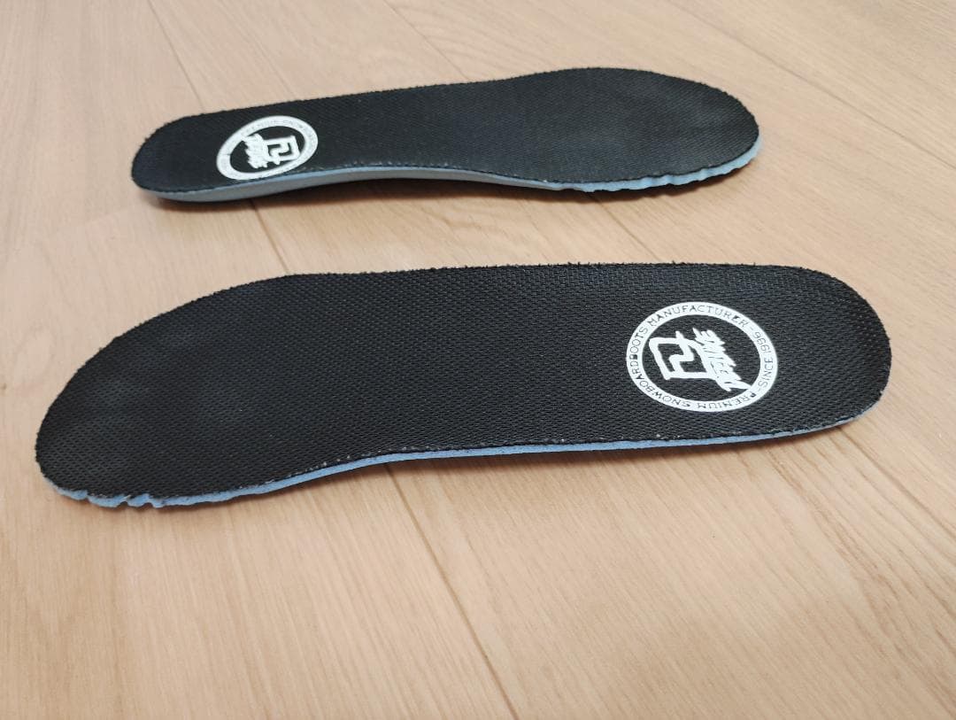 ディーラックス　スノーボードブーツID-Lite 24-25モデル 箱付