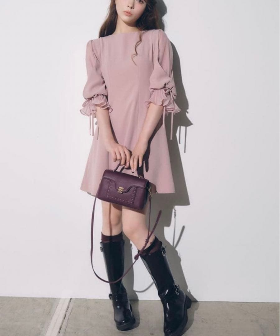 新品 紗栄子さん ピンク Lサイズ レディライクフレアミニワンピース