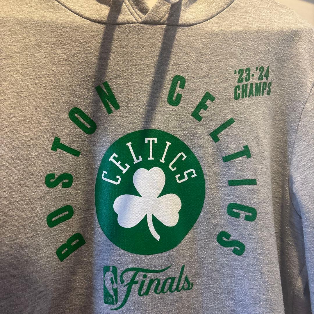 ボストン・セルティックス 23-24 チャンピオン フード付きスウェットシャツ