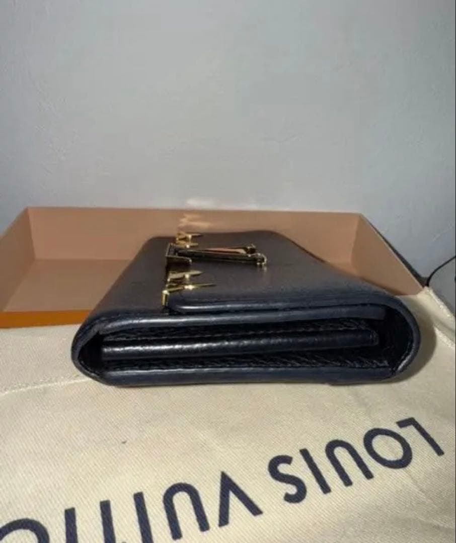 LOUIS VUITTON ルイヴィトン カプシーヌ 長財布 金具 LVロゴ