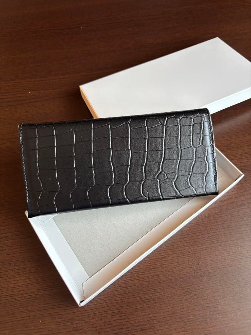 皇居菊の御紋入り 長財布 クロコ風型押し 黒 - メルカリ