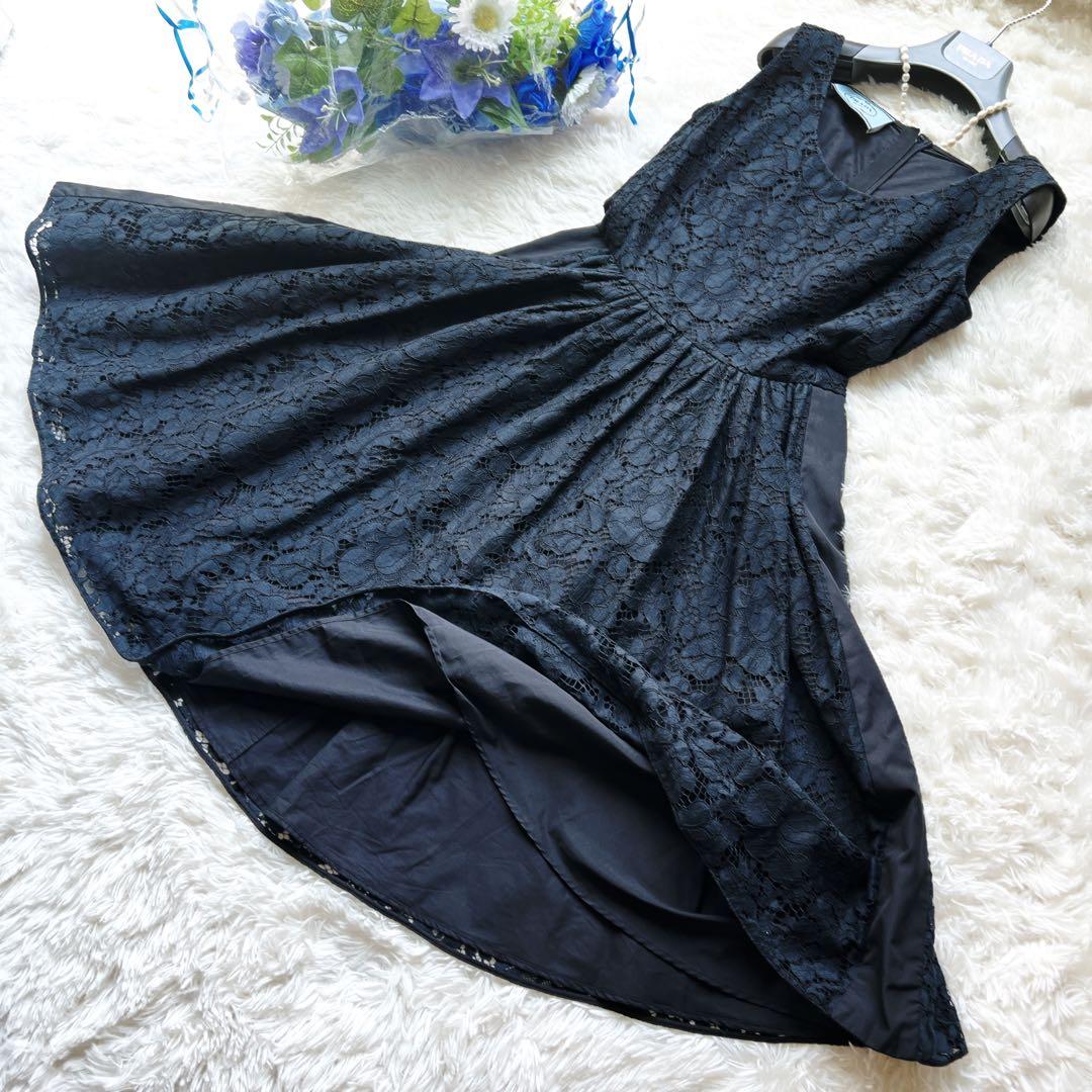 美品 PRADAプラダ レース 刺繍 ワンピース　エンブロイダリードレス　フレア