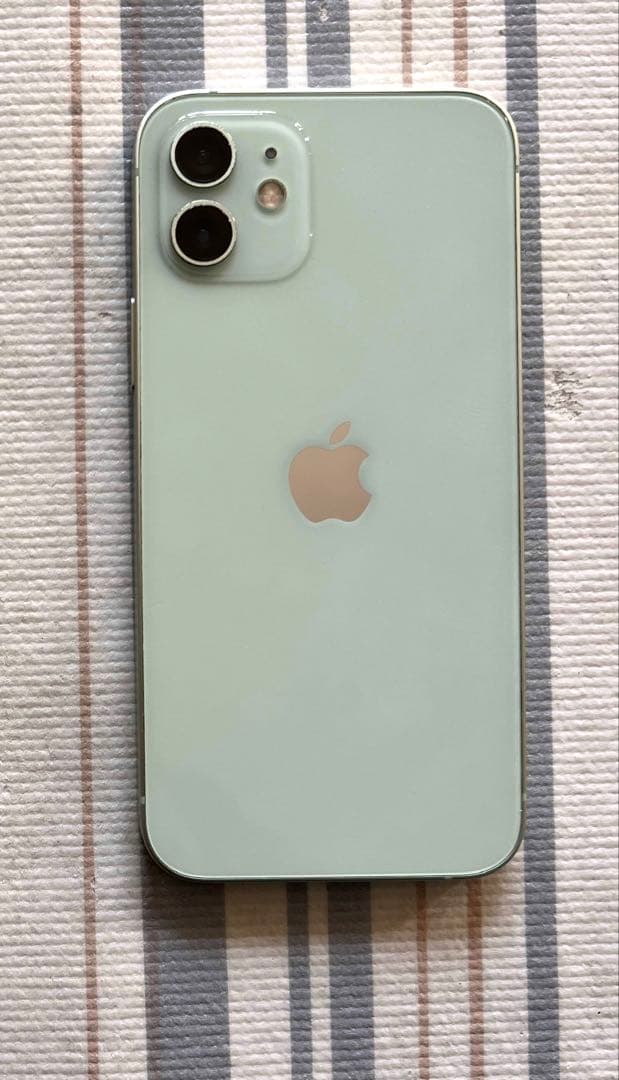 Apple SIMロック解除済み iPhone 12 128GB グリーン