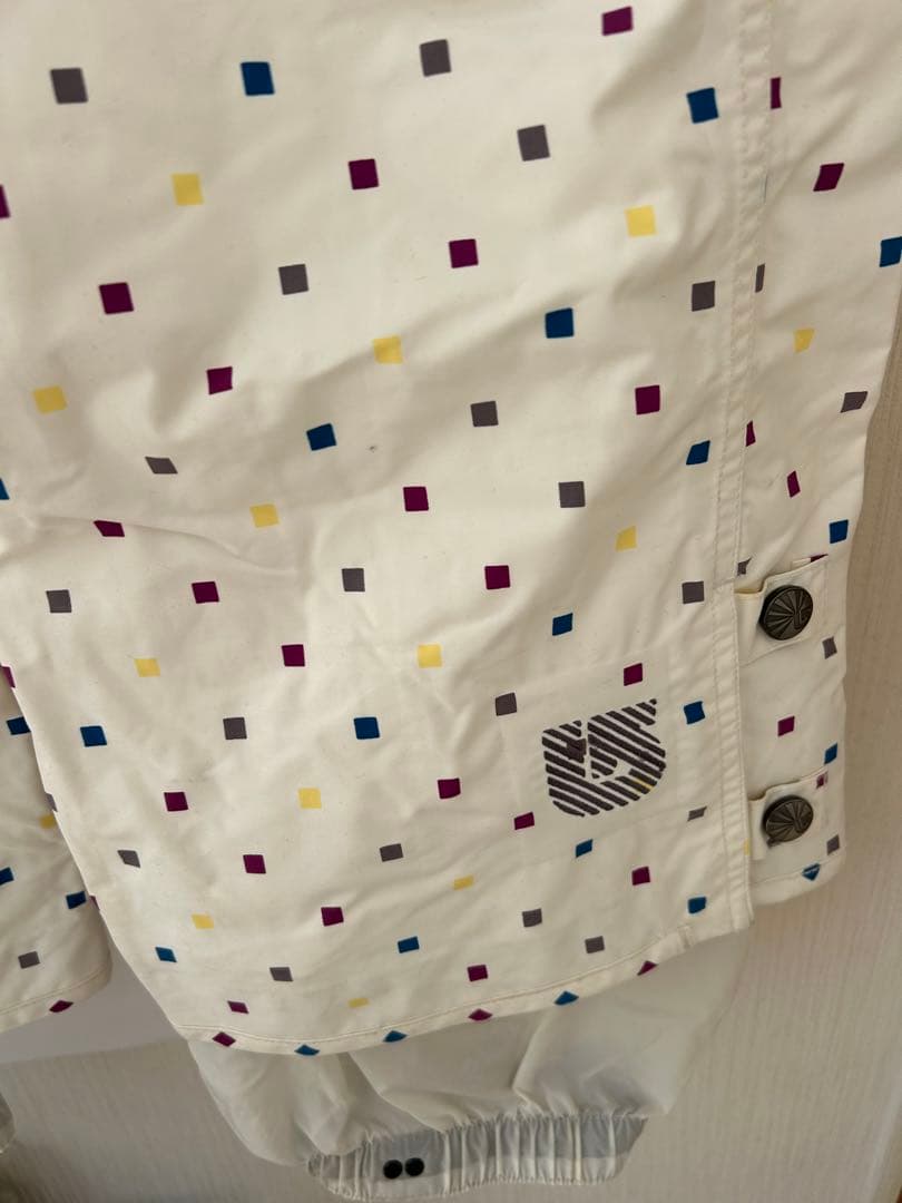 burton スノボーウェア　上下セット　レディース