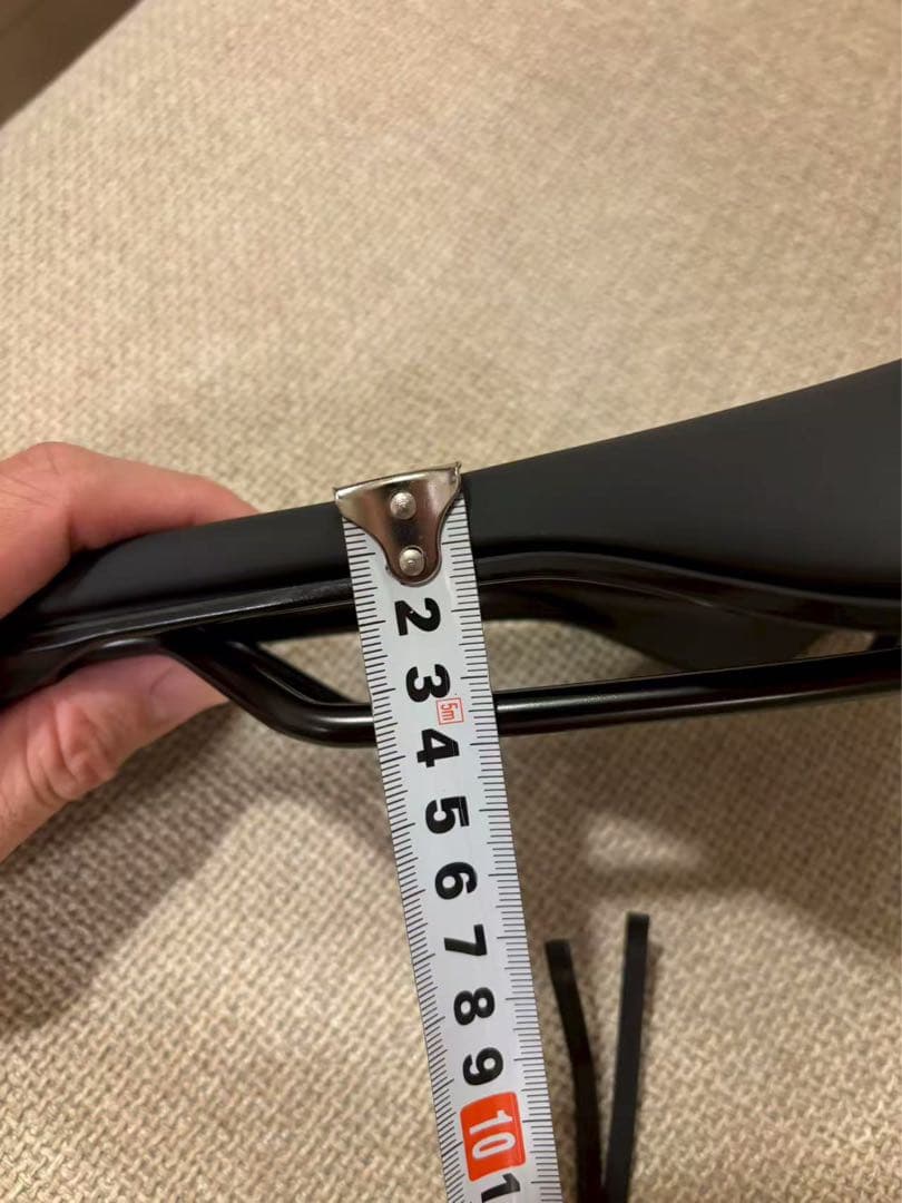 Prologo NAGO R4 PAS サドル