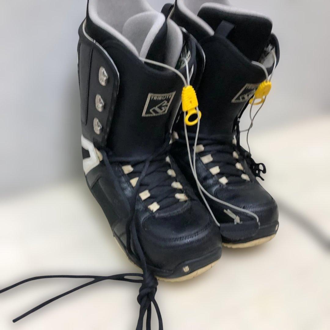 送料無料 BURTON TRIBUTE バートン スノーボードブーツ 51113