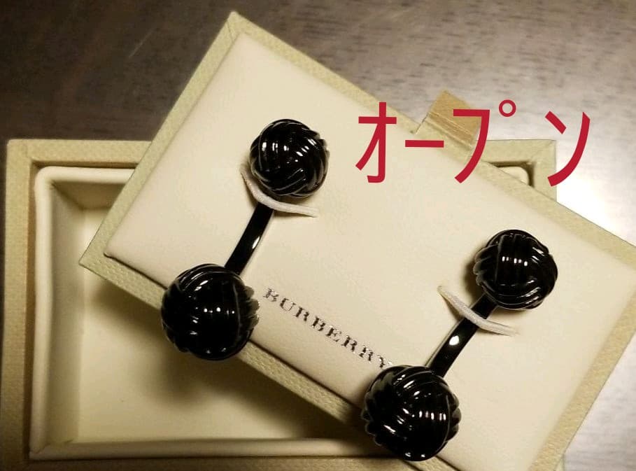 BURBERRYカフスボタン