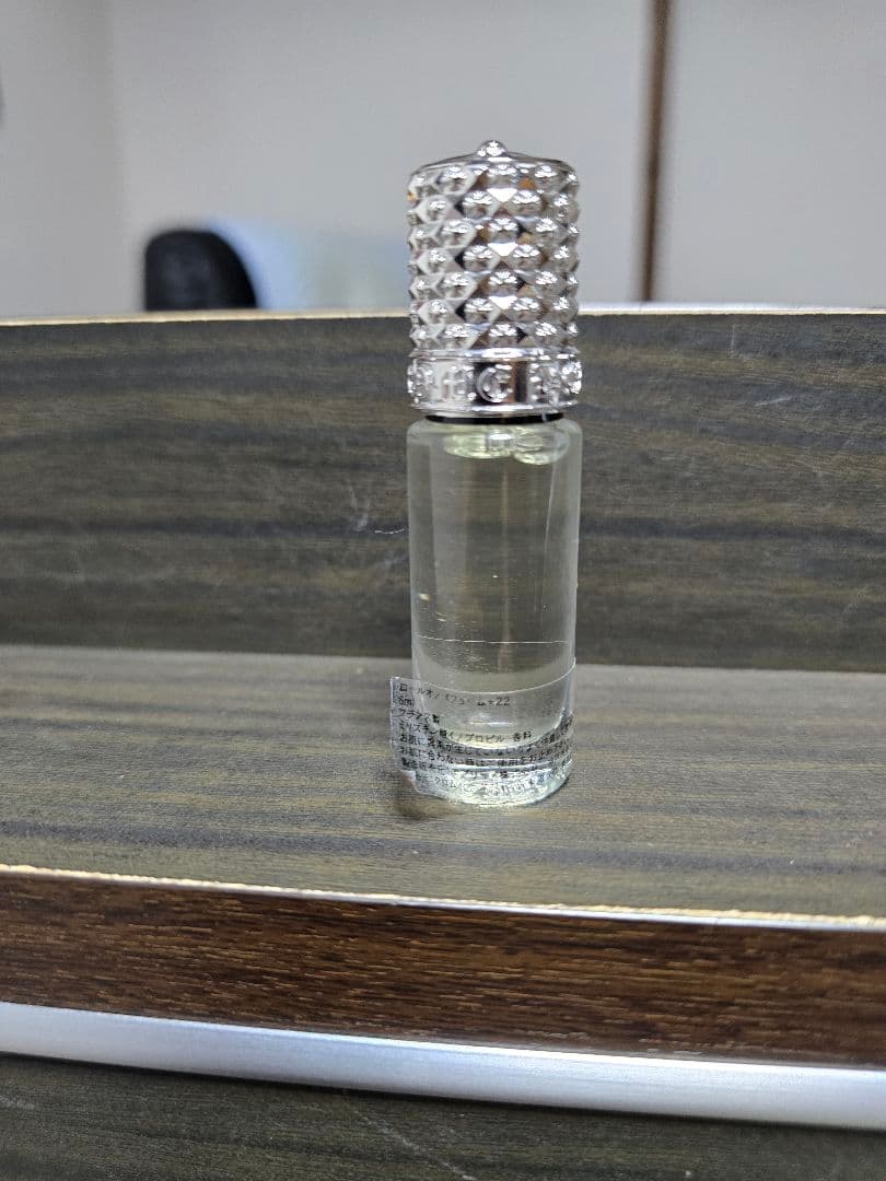 希少 クロムハーツ 香水 ロールオン 22