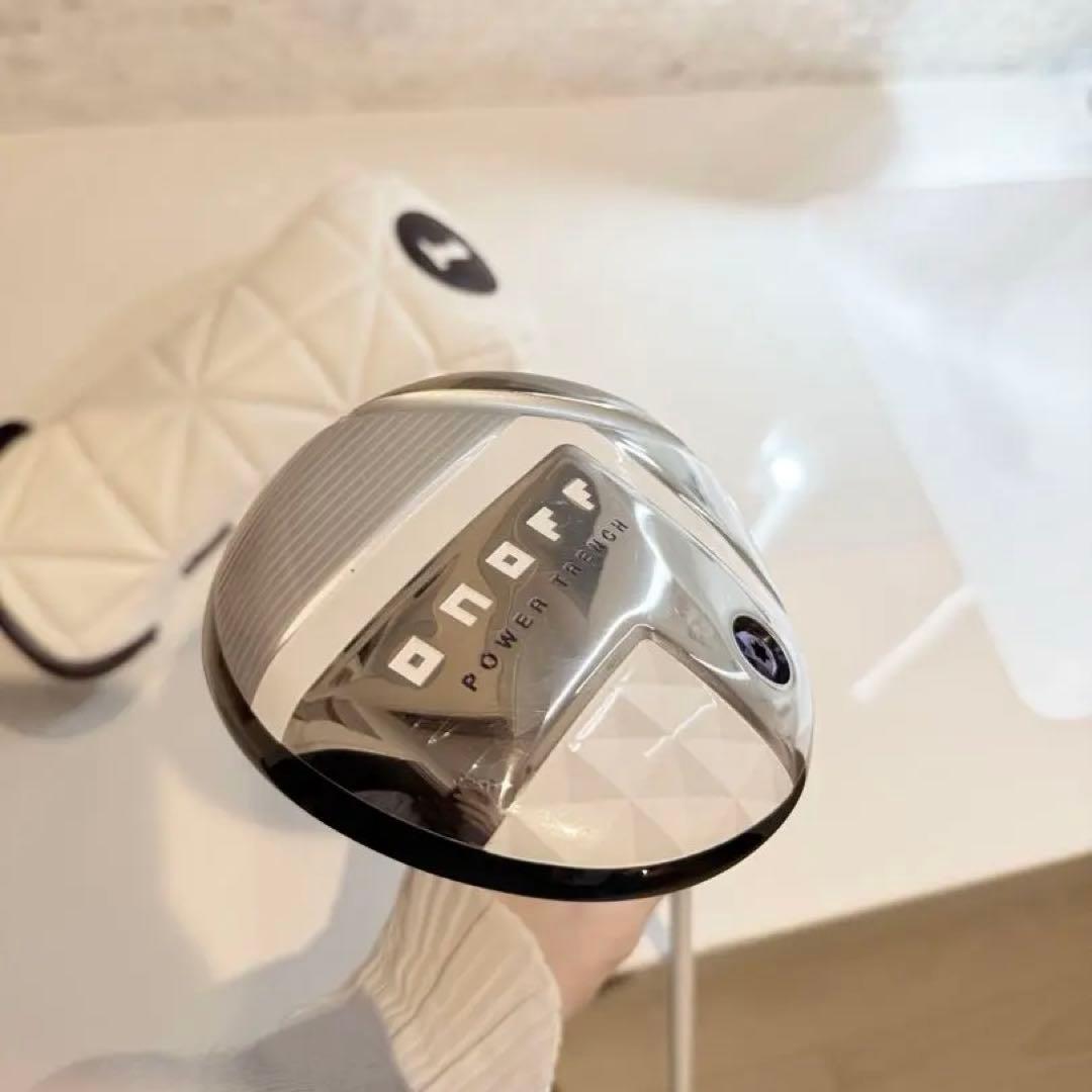 超美品コーティング済　2025年製　ONOFF オノフ　レディース　ドライバー