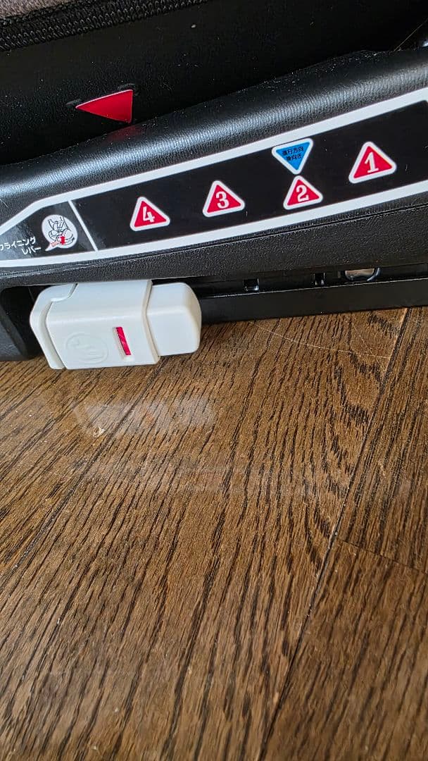 Nebio ターンピット　 チャイルドシート ISOFIX対応360°回転