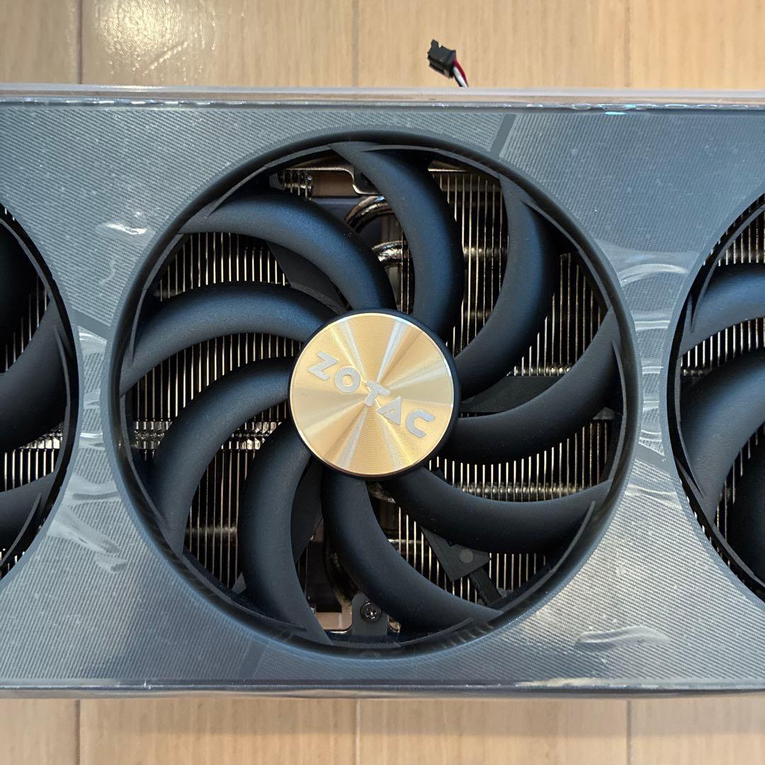 グラフィックボード　グラボ 5090 ヒートシンク　ファン　など