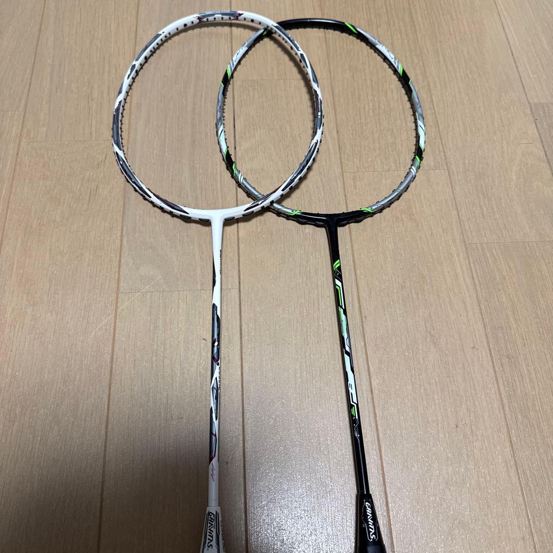 バドミントンラケット 2本セット ホワイト ブラック