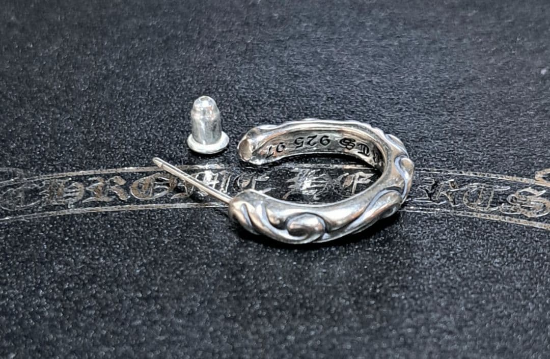 CHROME HEARTS/スクロールフープ ピアス 片耳