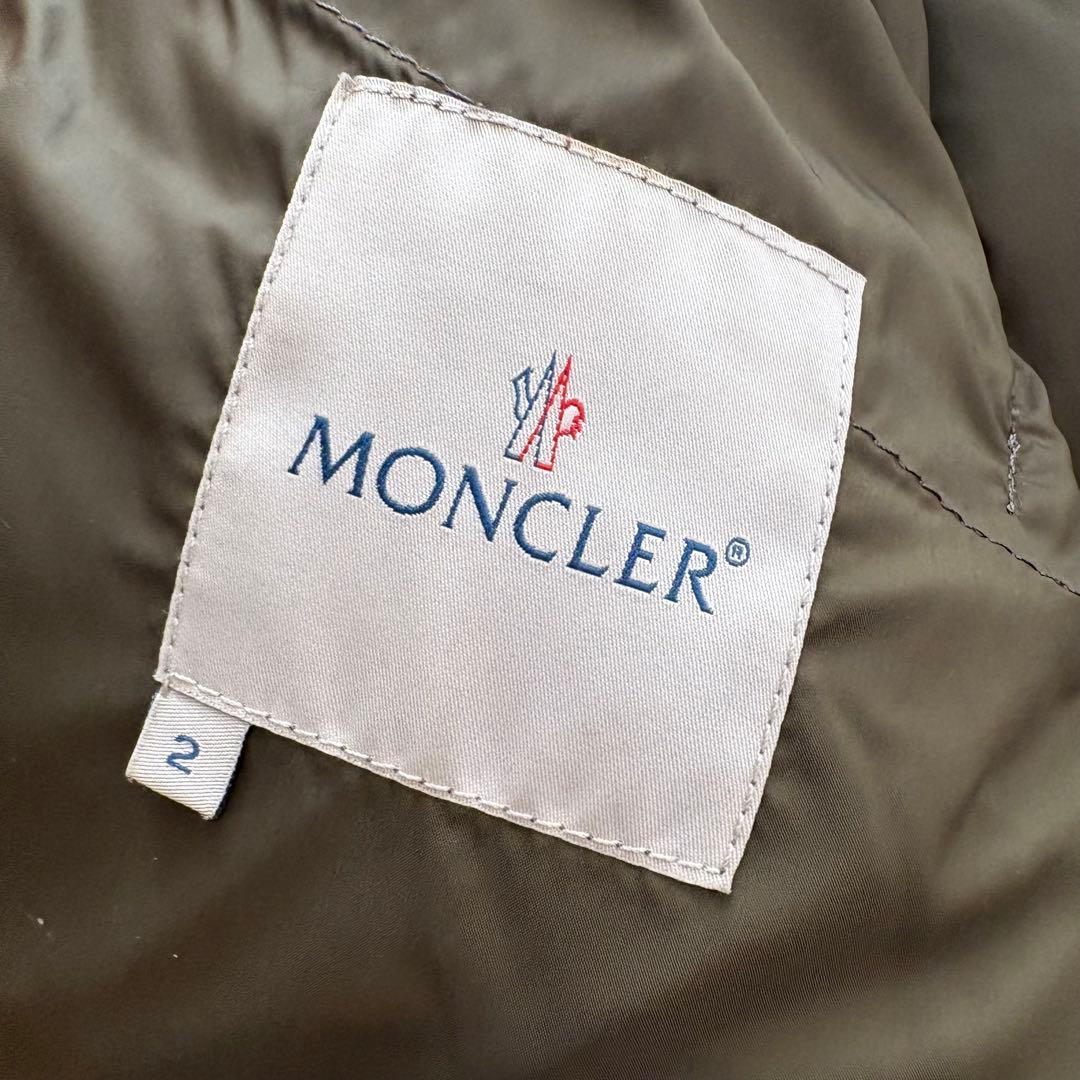 最終値下げ）MONCLERレッド赤いフード付きダウンジャケット