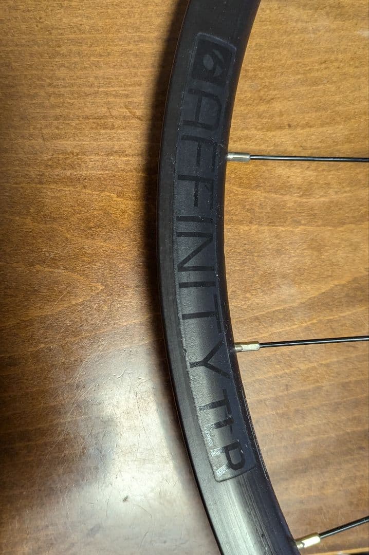 ボントレガーBontrager Affinity TLR 前後セット