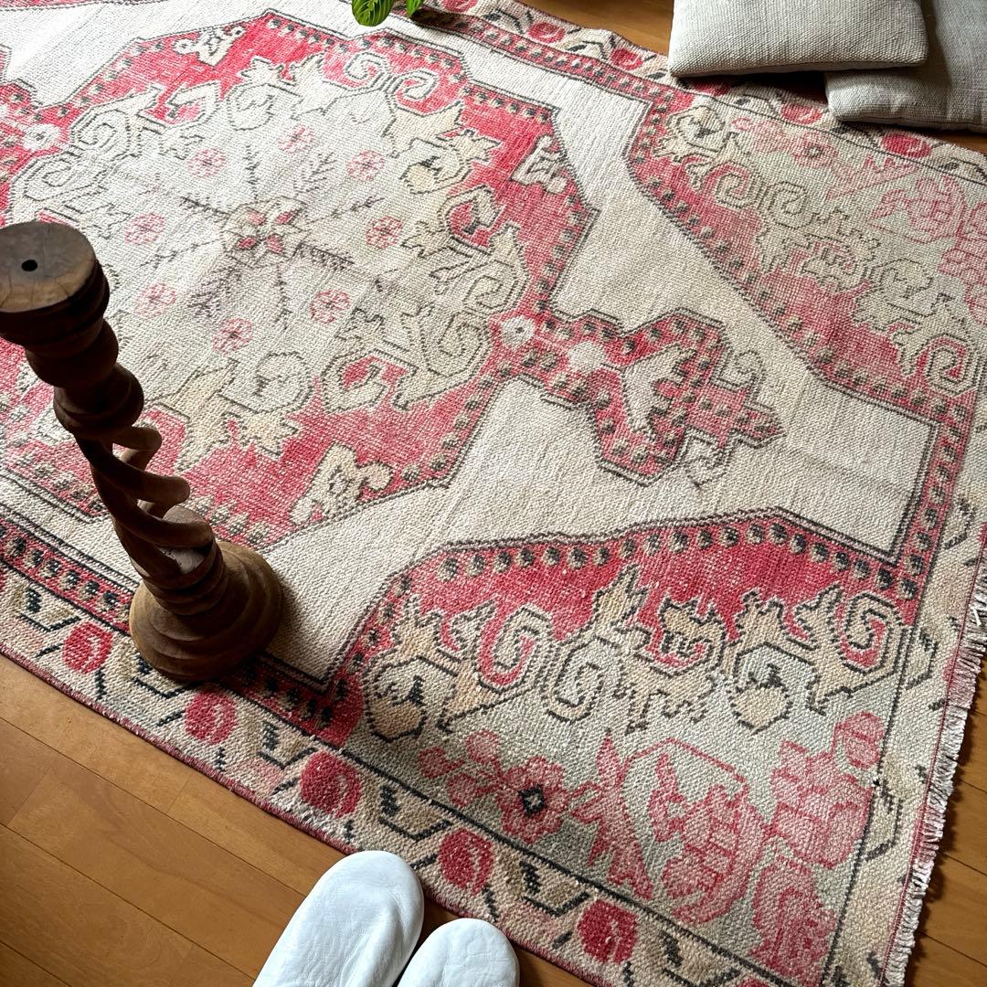 120×199 アヴァノスラグ　コーラルレッド×ベージュ　トルコヴィンテージラグ