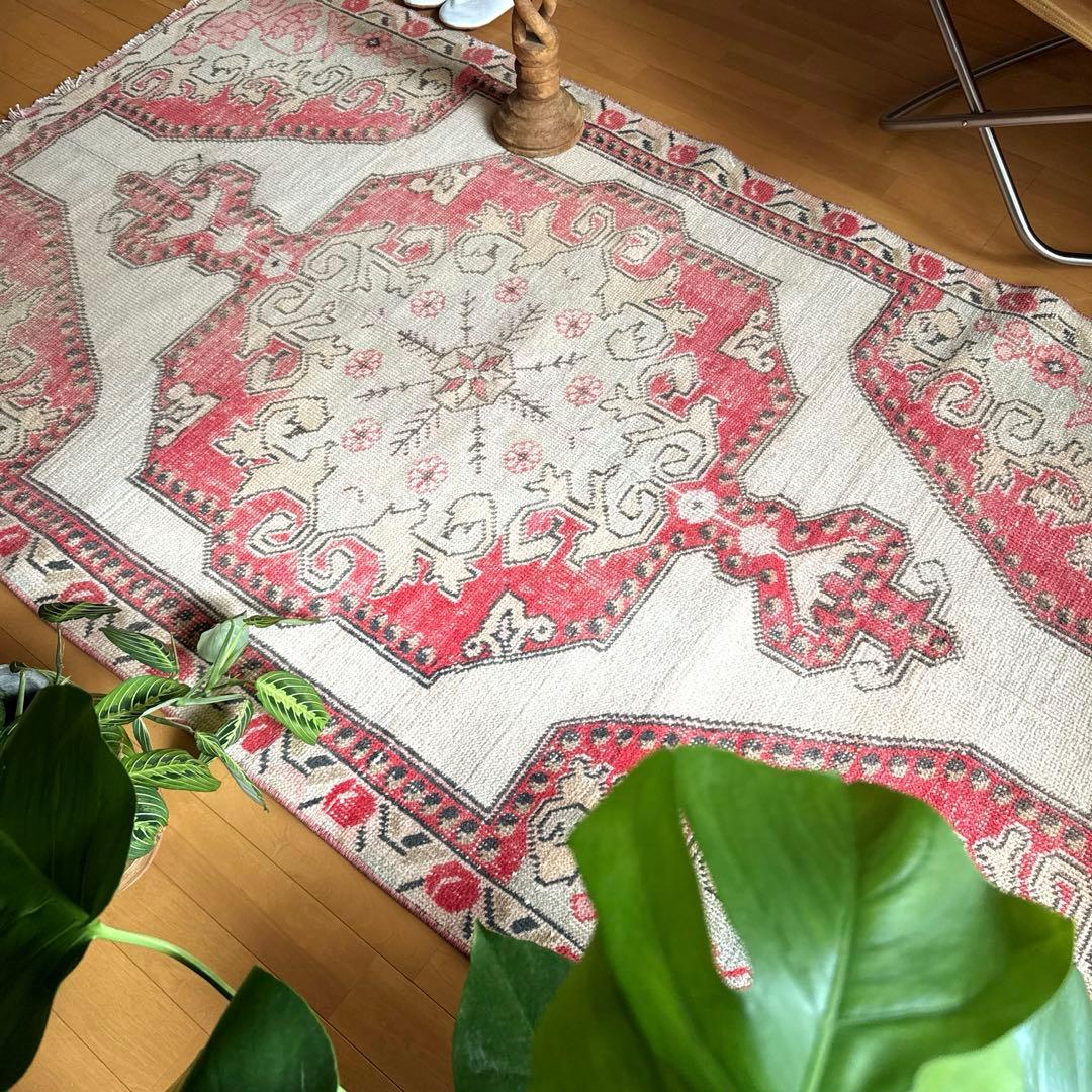 120×199 アヴァノスラグ　コーラルレッド×ベージュ　トルコヴィンテージラグ