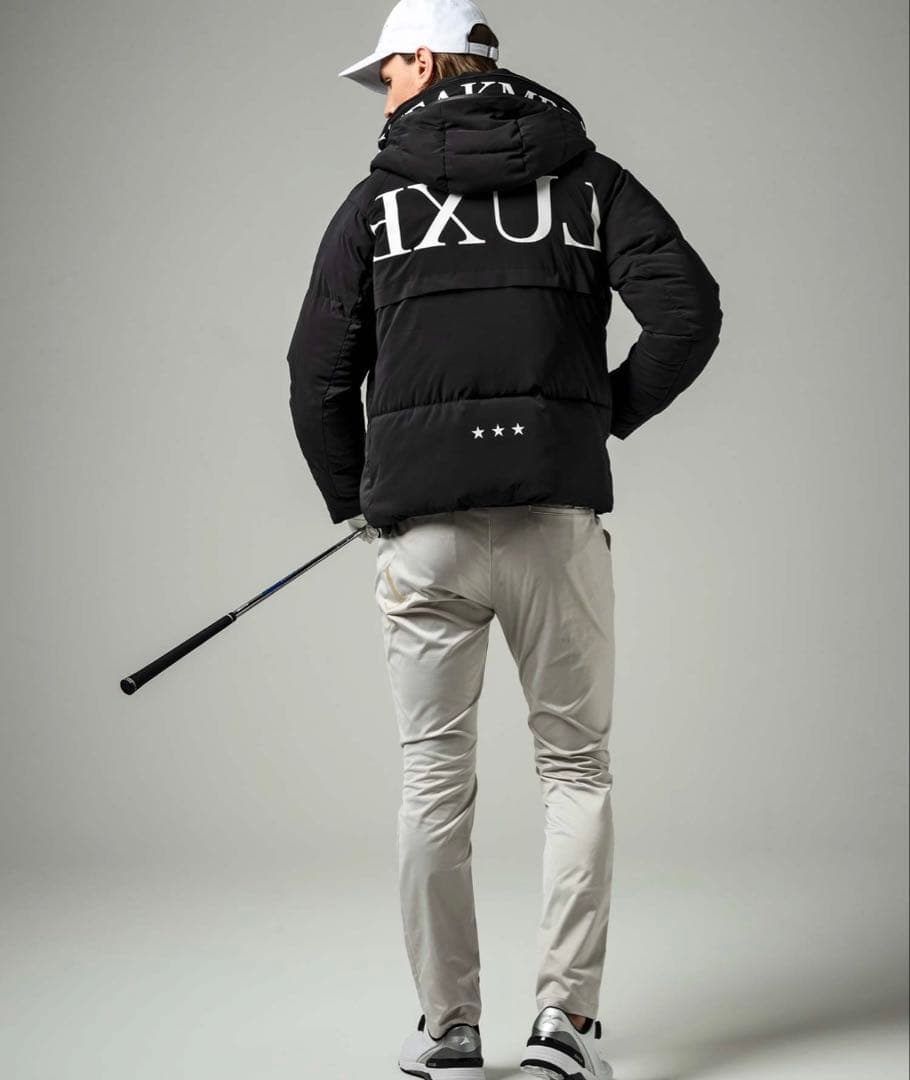 【完売品半額以下】LUXEAKMPLUSゴルフセンターロゴ中綿ジャケット