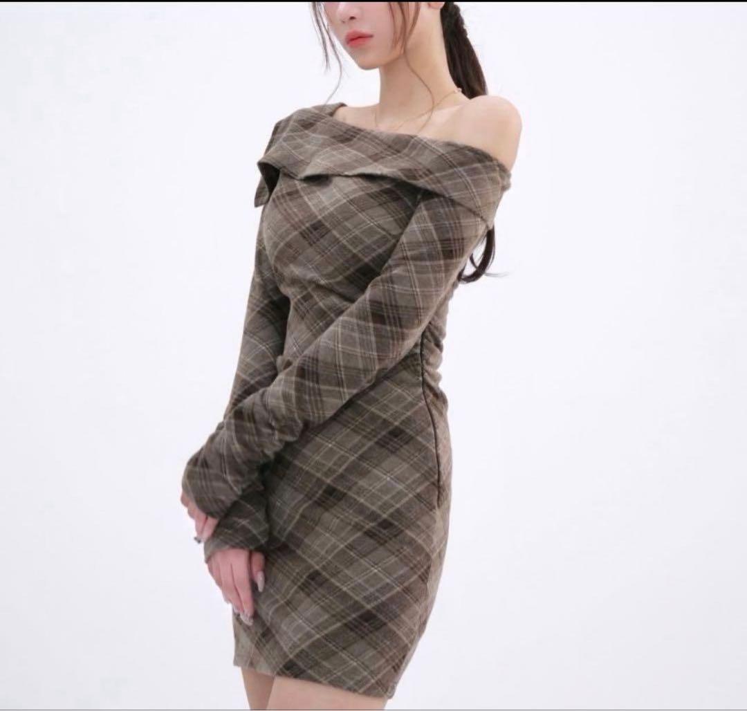 One-shoulder check mini op yilon