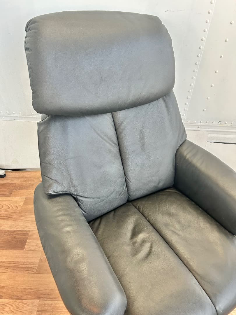 黒　パーソナルチェア　椅子　リクライニング　オシャレ　インテリア　モダン