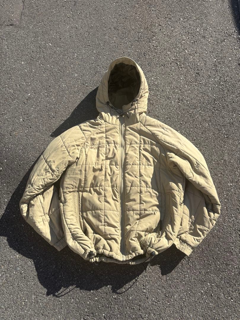 Columbia hooded puffer jacket テック ベージュ