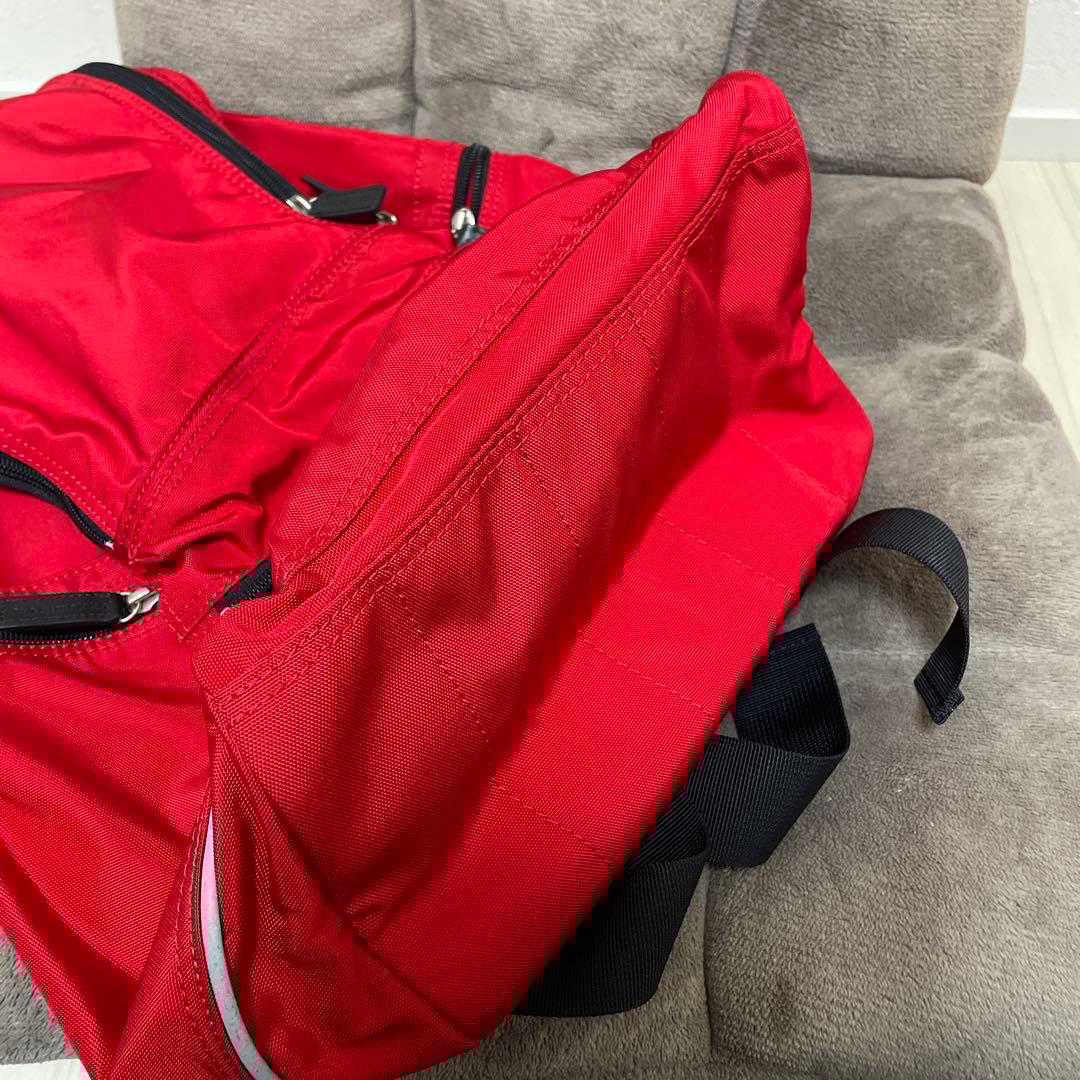 希少 marimekko BUDDY 限定カラー　赤 リュック