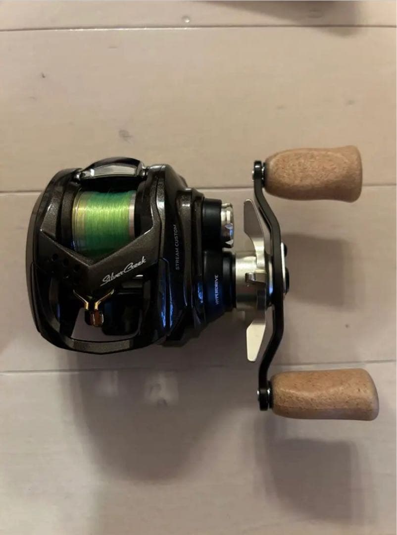 リール DAIWA SilverCreek 8.5L