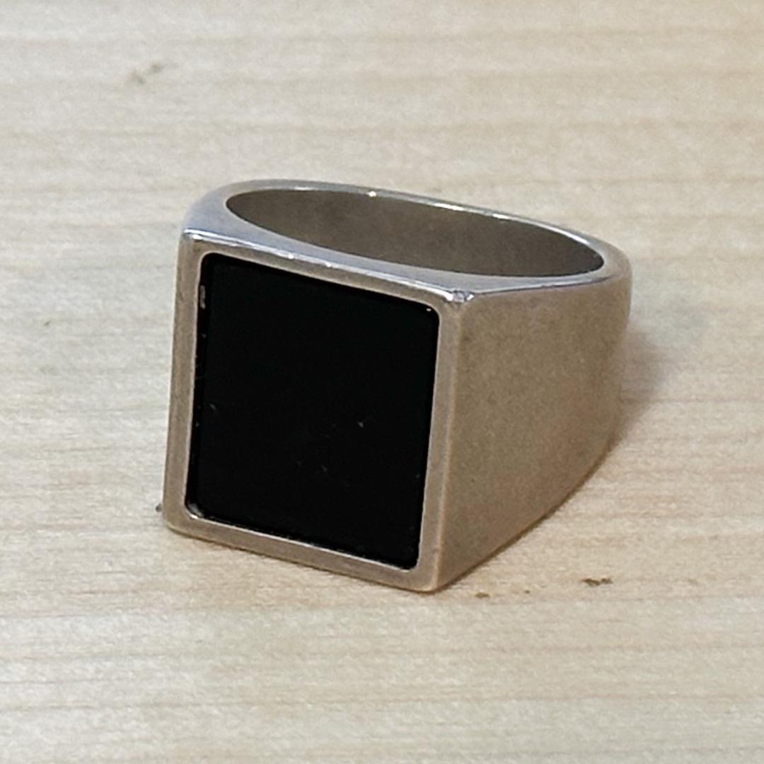 マルジェラ オニキス スクウェア シグネット リング - メルカリ