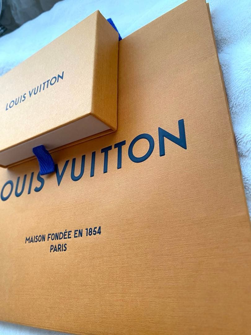 新品未使用LOUIS VUITTONバレッタアクセソワールシュブ2DM00403 - メルカリ