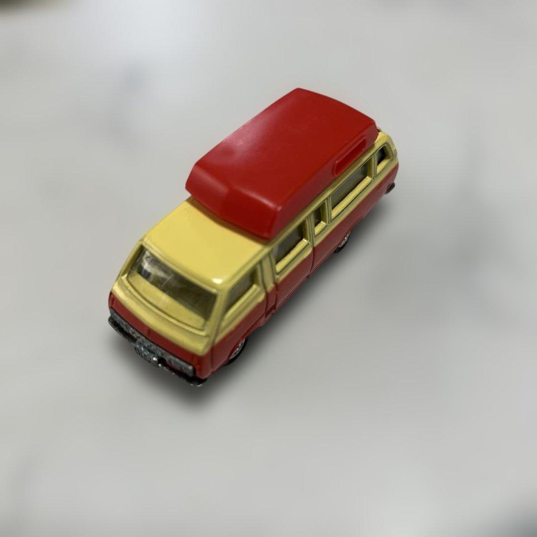 トミカ No.56/57 トヨタ ハイエース コミューター 日本製