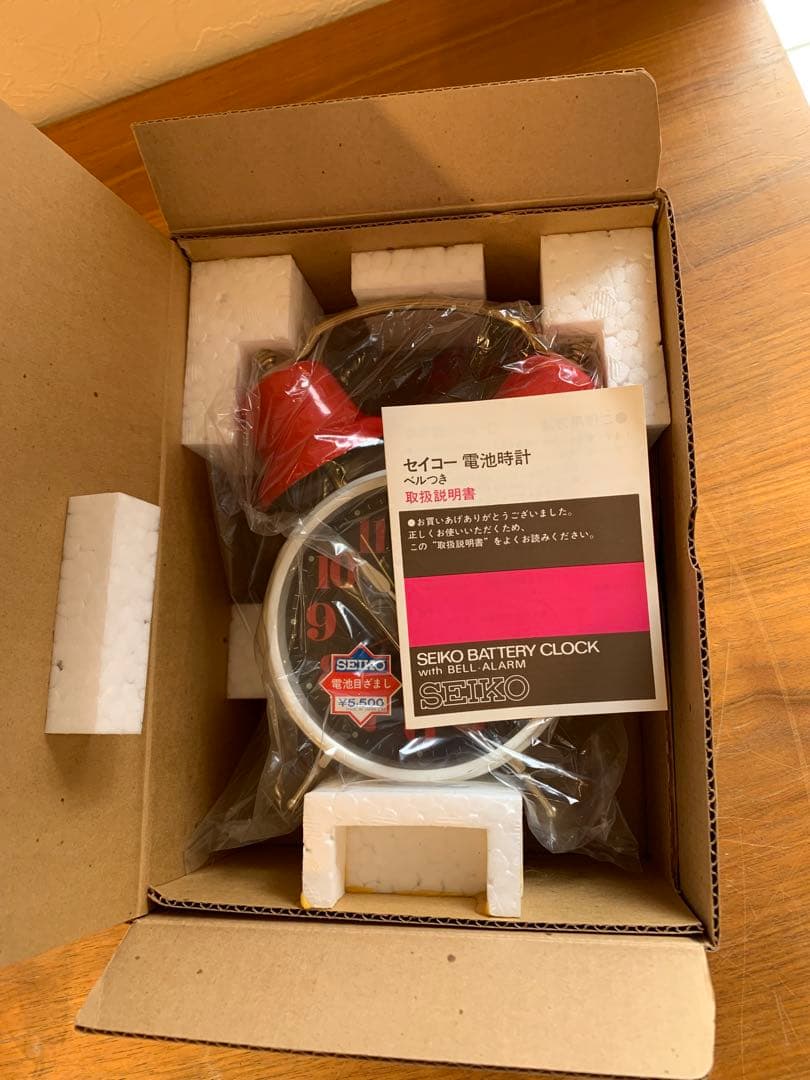 MN0552★SEIKO 電池時計 TP 524 置時計 ホワイト ベルつき