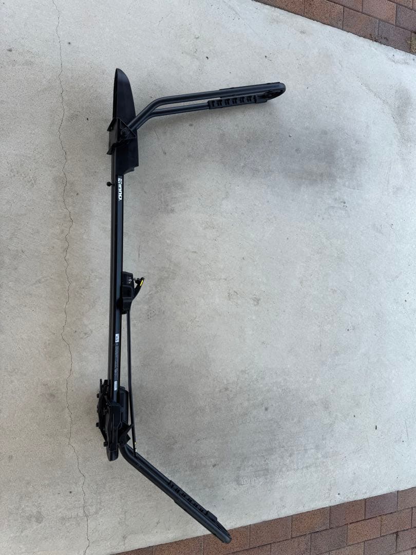 L*2様 INA389 TIRE HOLD II 自転車用タイヤホルダー