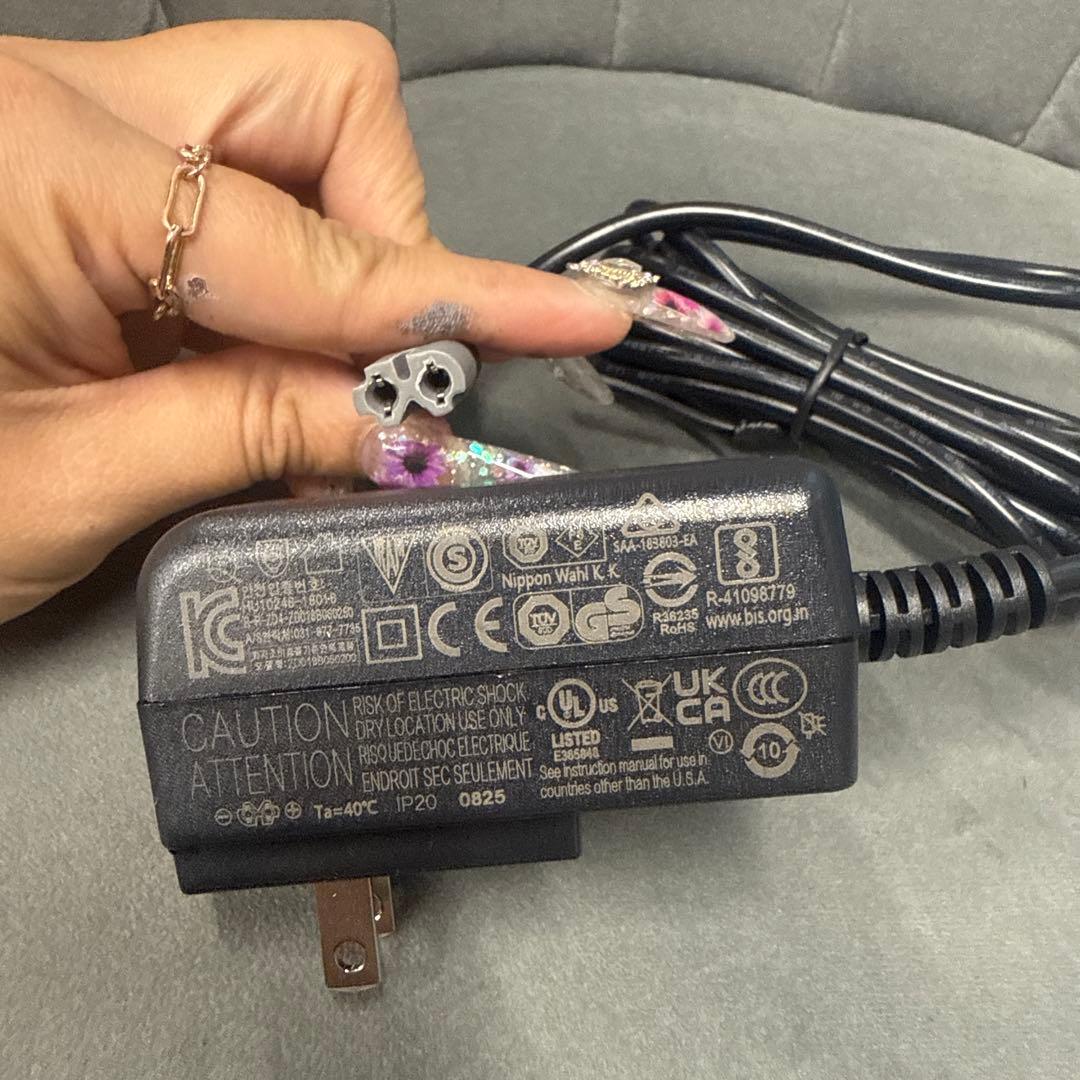 ほぼ未使用WAHL Vapor Cord/Cordless Clipper