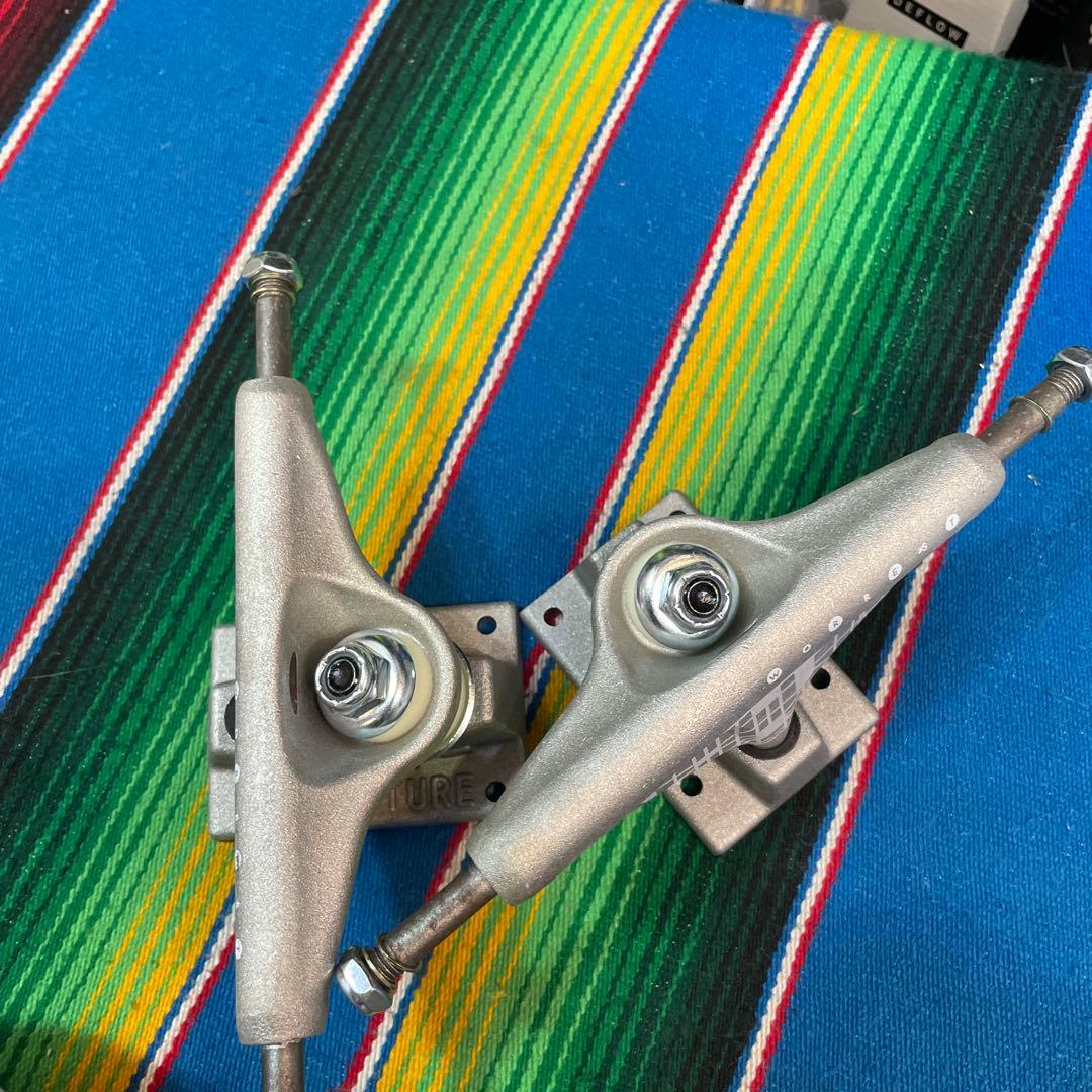 ベンチャー　スケートボードトラック　5.2low