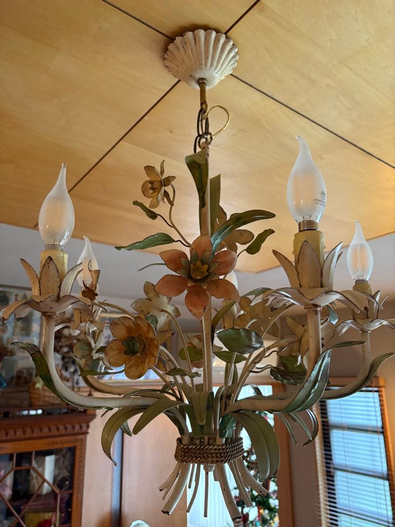 フランス　アンティーク　アイアン　フラワーモチーフ 5灯シャンデリア