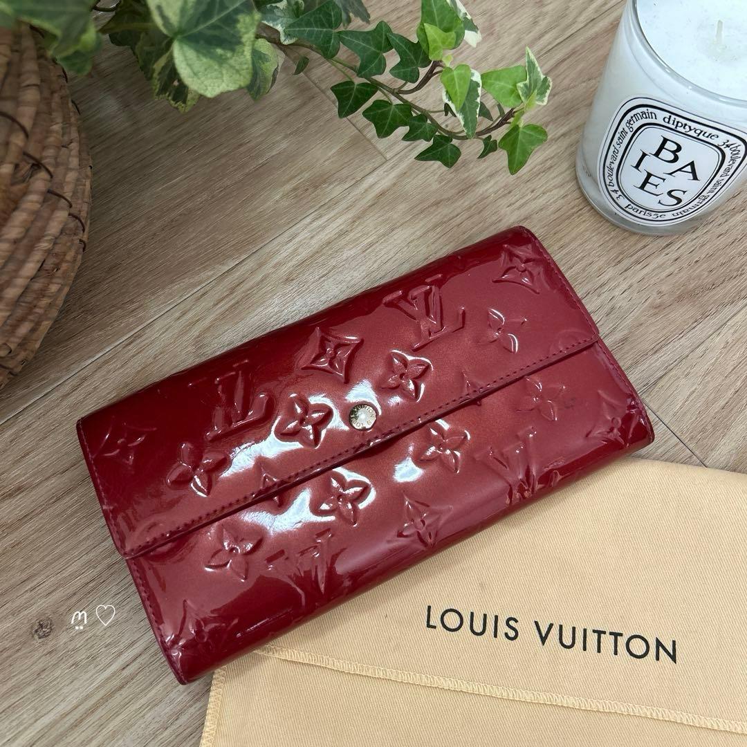 LOUIS VUITTON　ルイヴィトン　ヴェルニ　ポルトフォイユ・サラ　長財布