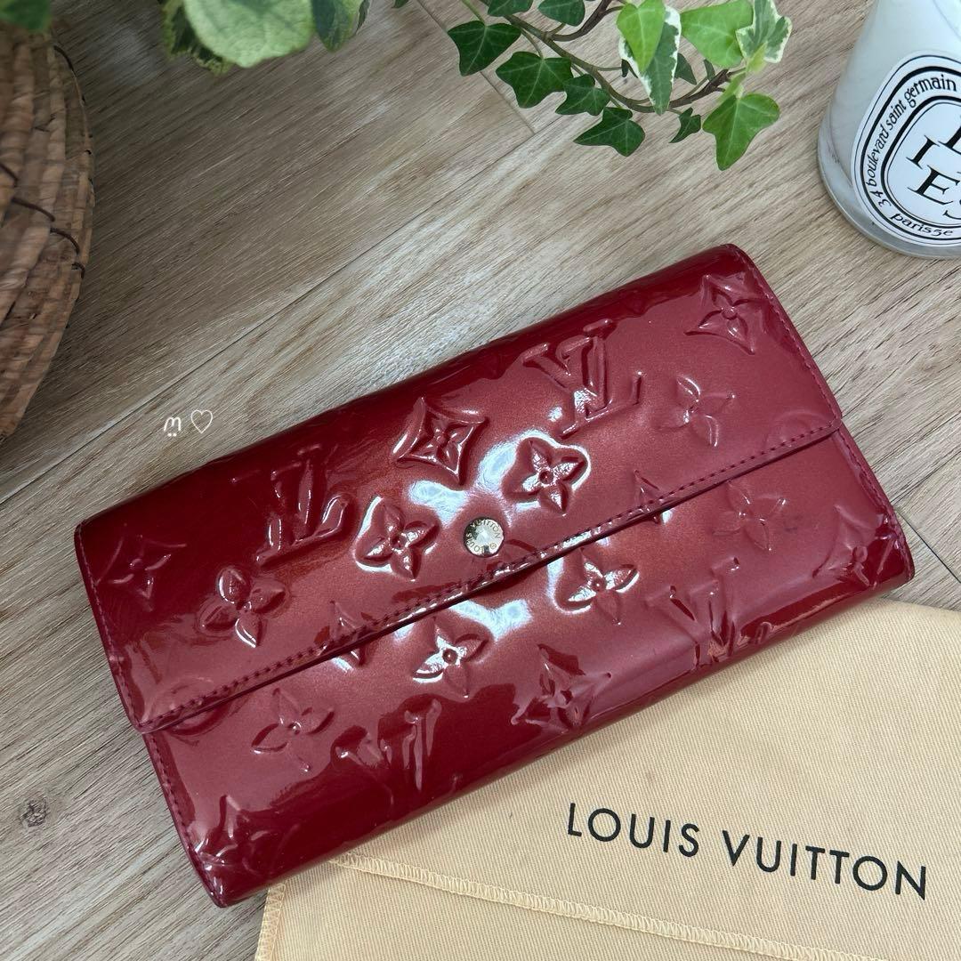 LOUIS VUITTON　ルイヴィトン　ヴェルニ　ポルトフォイユ・サラ　長財布